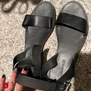 Black gladiator sandals from Madewell 
Perfect condition and cute on!